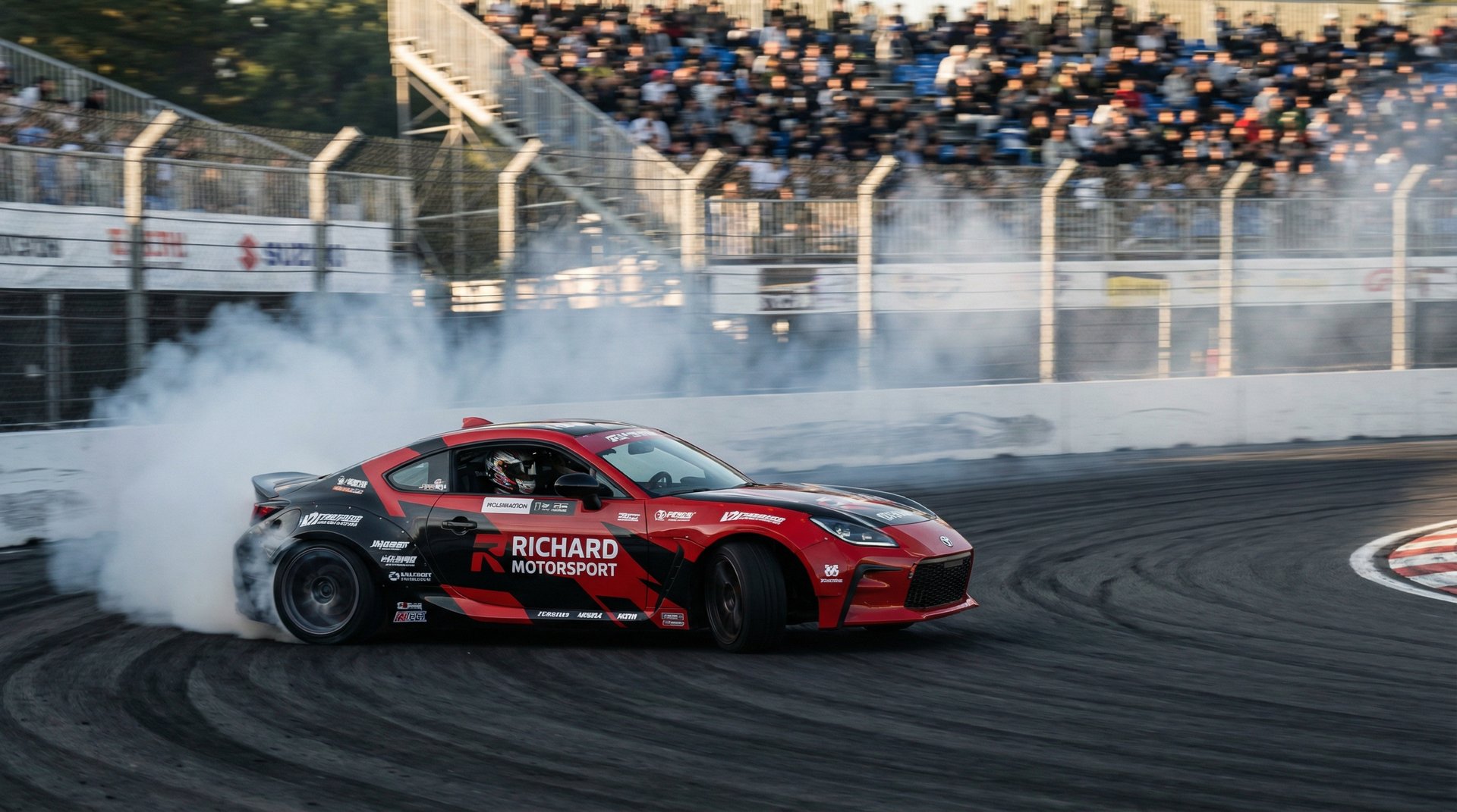 麻豆视频汽车解说赛道视频